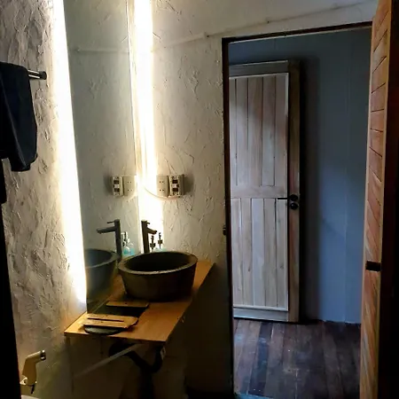 Yen Homestay Hue Exterior photo